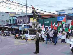 Polres Majene Kawal Aksi Damai Solidaritas FPN Pokja untuk Gaza di Tugu Juang