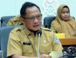 Mendagri Tito Karnavian Perintahkan Bupati Perpanjang Masa Jabatan Kades Hingga 2 Tahun