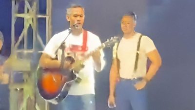 Kapolres Majene Jadi Bintang Panggung di Majene Run 2025 , Puluhan Lagu Hibur Ribuan Penonton