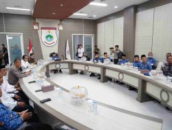 Pemprov Sulbar Perkuat Koordinasi Lintas Sektor Hadapi Nataru 2025–2026Wagub Salim: Seluruh Unsur Harus Siaga, Jangan Sampai Logistik Terhambat Saat Bencana